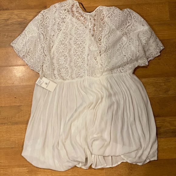 Volcom Kimono, brand new! - Picture 2 of 3